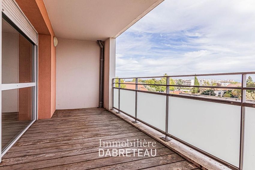 Image Terrasse à appartement de Meyzieu