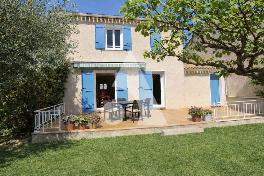 Image Façade à  maison individuelle de Pertuis