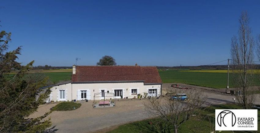 Image Façade à  ferme de Neuillé-le-Lierre