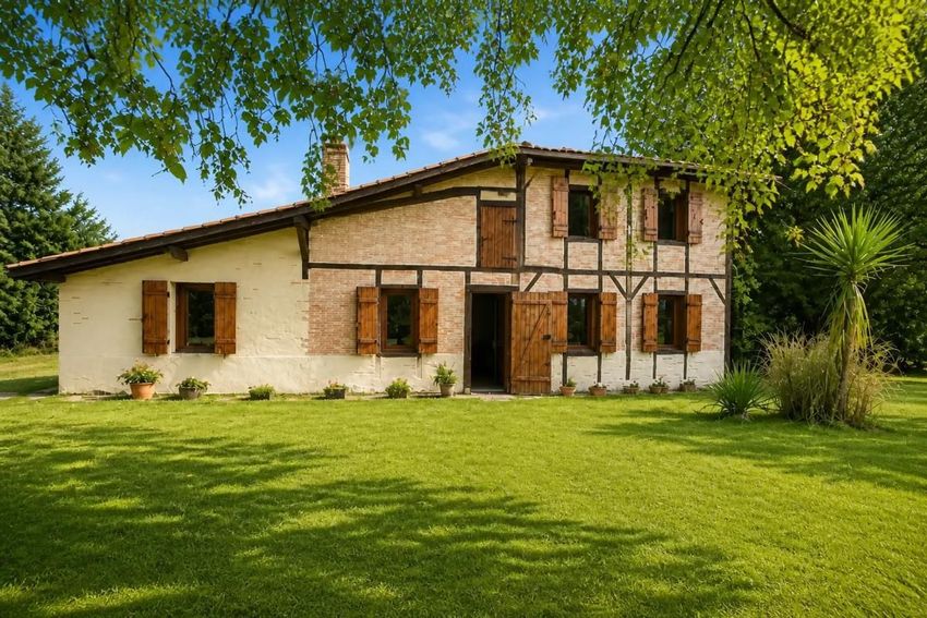 Image Façade à  propriété agricole de Sore