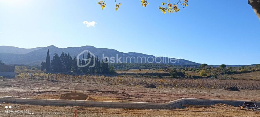 Image Vue à terrain de Fraissé-des-Corbières
