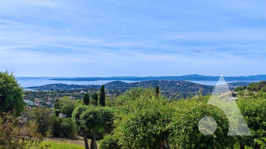 Image Vue à terrain de Sainte-Maxime