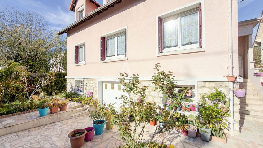 Image Façade à  maison individuelle de Montgeron