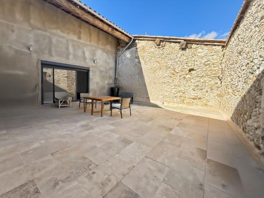 Image Façade à  maison de village de Maraussan