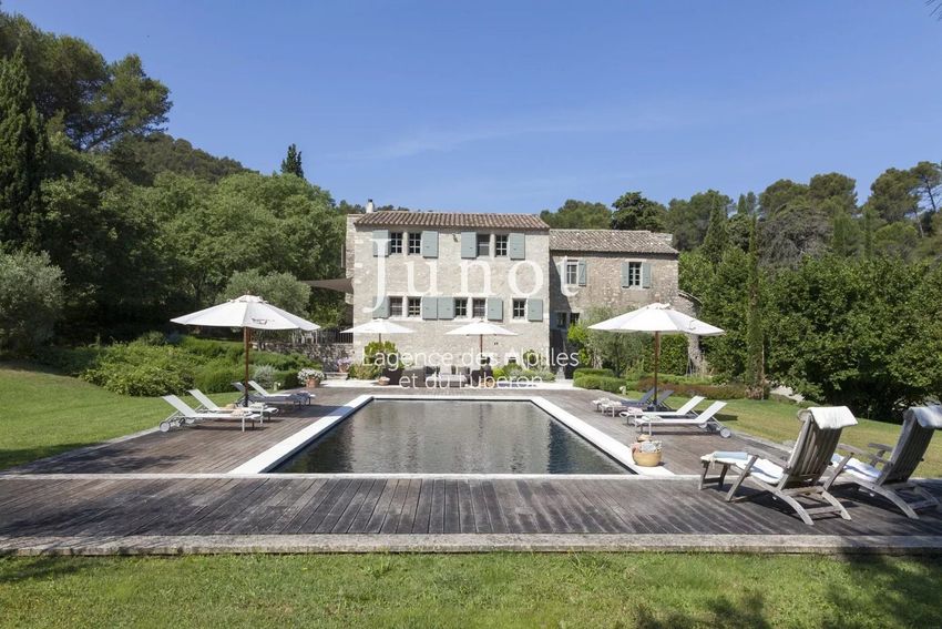 Image Piscine à  maison traditionnelle de Saint-Rémy-de-Provence