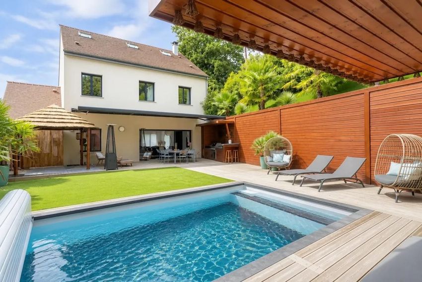 Image Piscine à  maison individuelle de Jouars-Pontchartrain