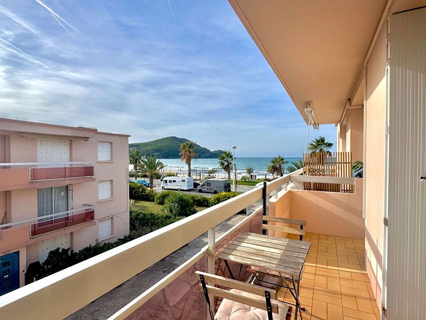 Image Terrasse à appartement de Saint-Cyr-sur-Mer