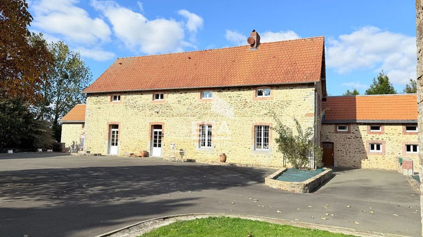 Image Façade à  maison individuelle de Andouillé