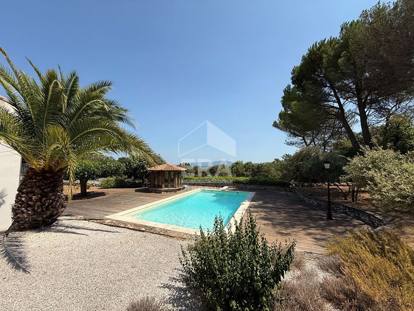 Image Piscine à  maison individuelle de Saint-Maximin-la-Sainte-Baume