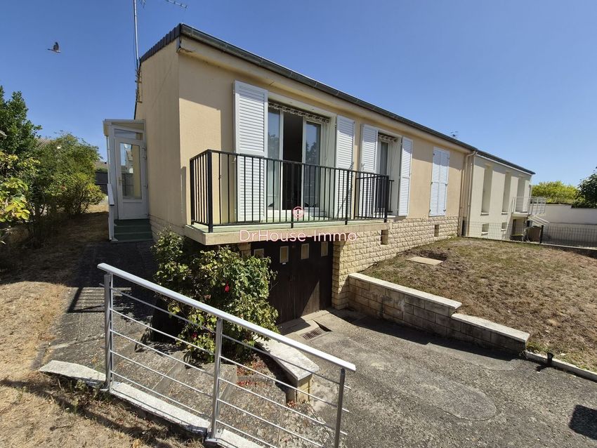 Image Façade à  villa de Limay