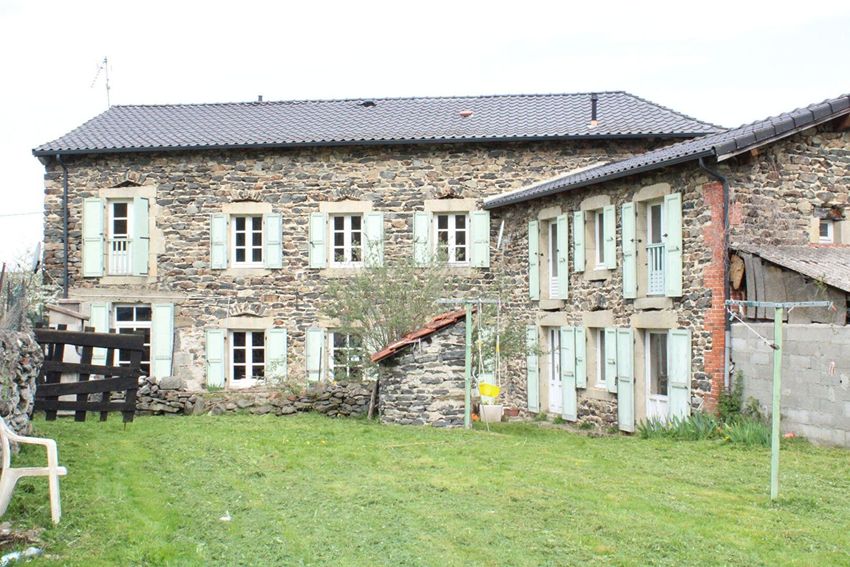 Image Façade à  maison individuelle de Saint-Hostien