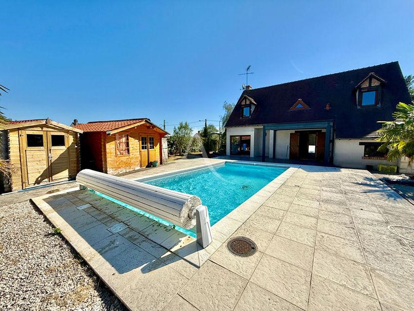 Image Piscine à  maison individuelle de La Ferté-Saint-Aubin