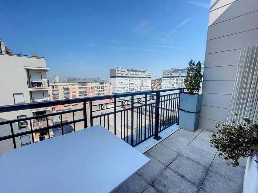 Image Terrasse à appartement de Suresnes