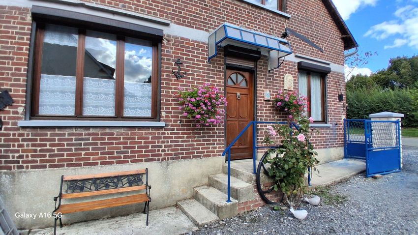 Image Façade à  maison individuelle de Housset