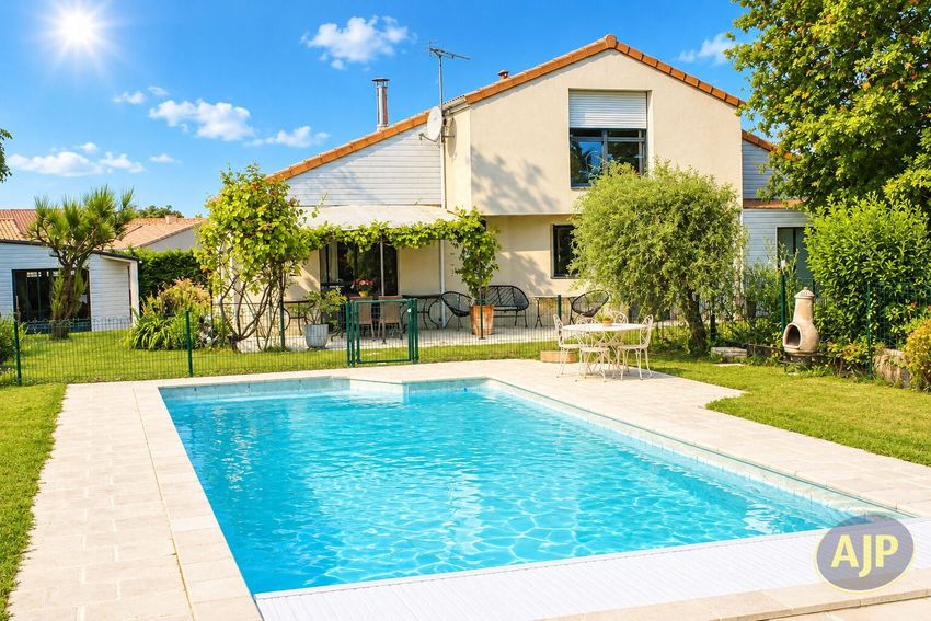 Image Piscine à  maison individuelle de La Séguinière