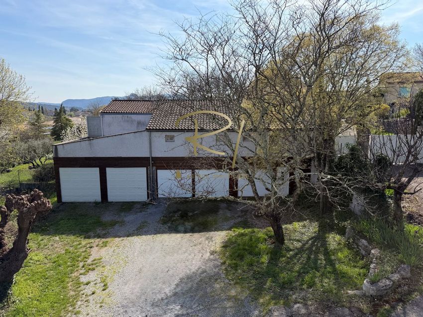 Image Façade à  maison individuelle de Ruoms
