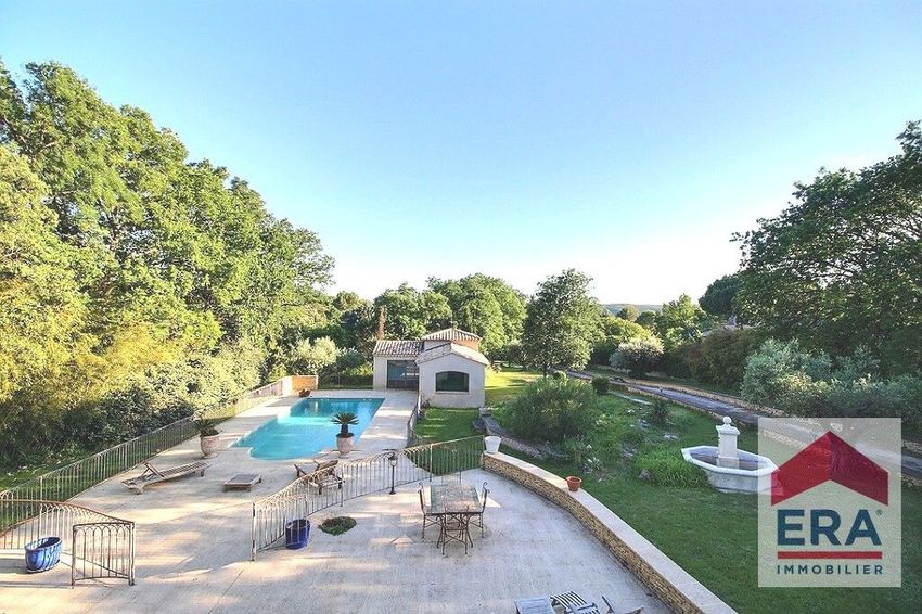 Image Piscine à  maison individuelle de Castillon-du-Gard