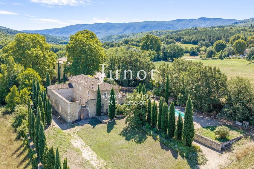 Image de  maison traditionnelle à Saignon