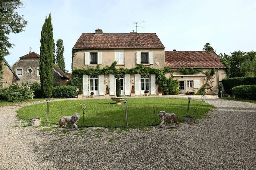Image Façade à  maison individuelle de Marnay