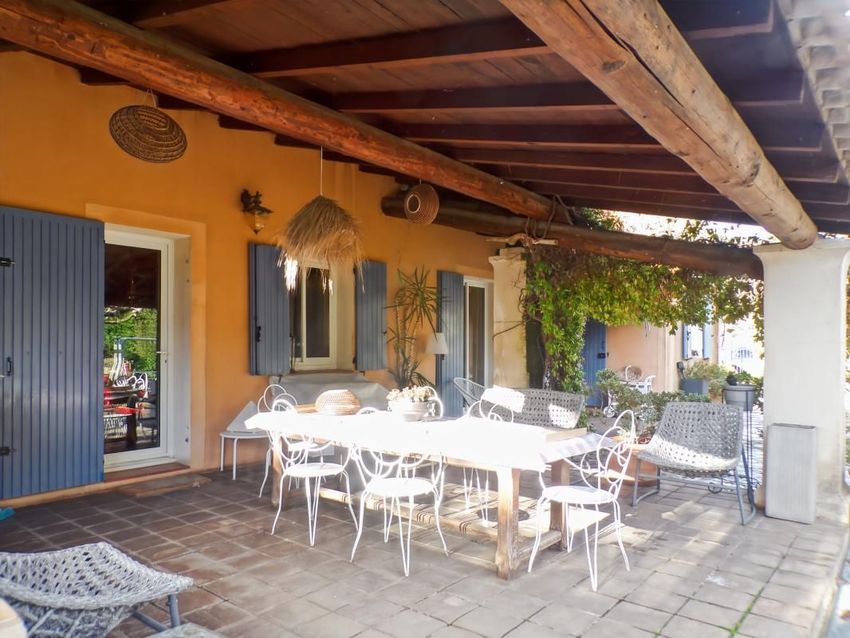 Image Terrasse à  maison individuelle de Grambois