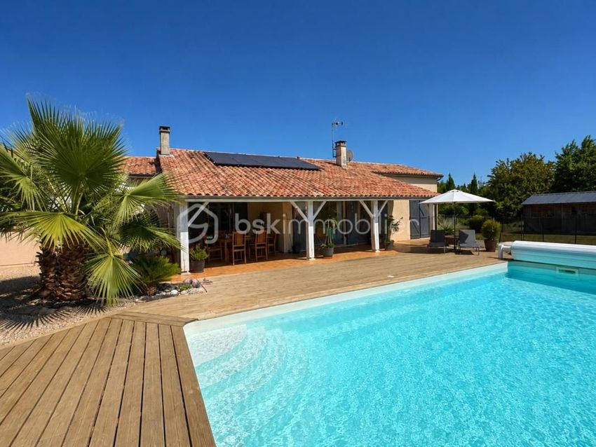 Image Piscine à  maison individuelle de Labastide-Castel-Amouroux