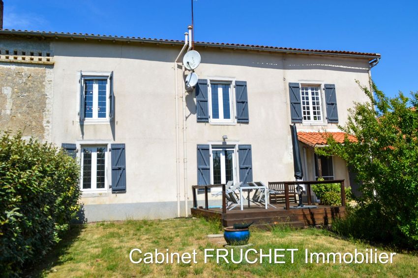 Image Façade à  maison individuelle de Sainte-Hermine