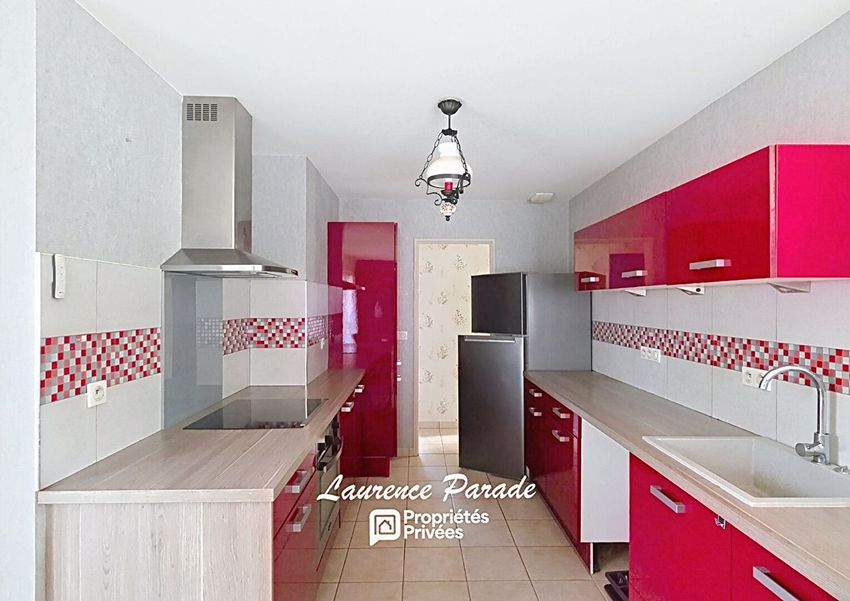 Image Cuisine à  maison individuelle de Saint-Front-de-Pradoux