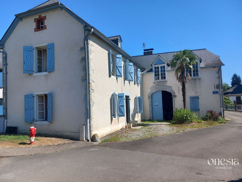 Image Façade à  maison individuelle de Ance Féas