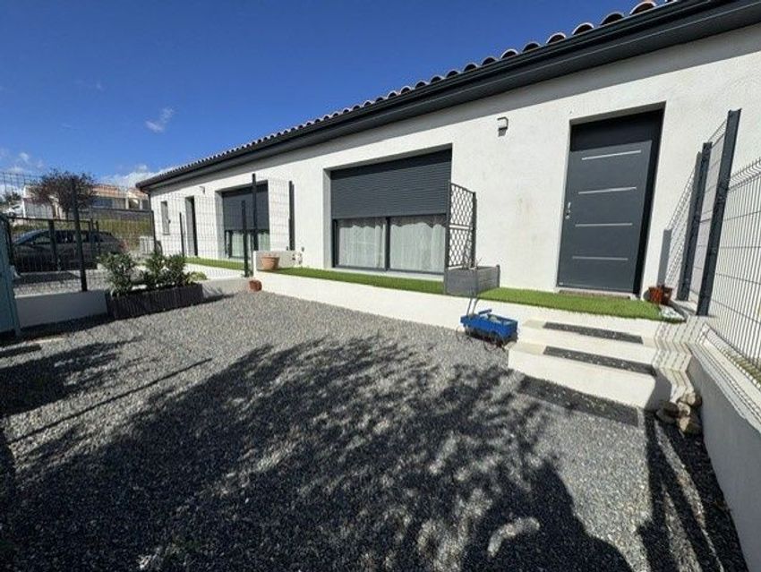 Image Façade à  maison individuelle de Villegly