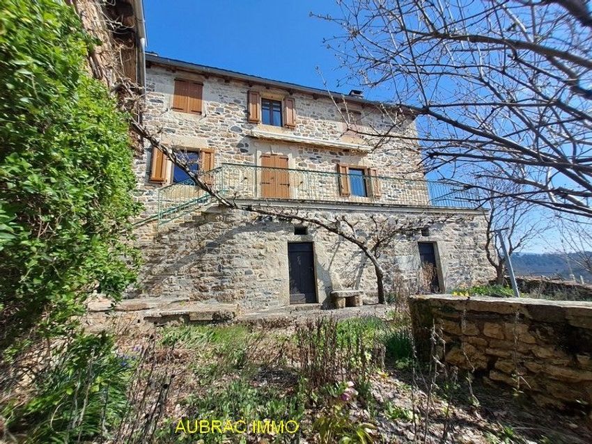 Image Façade à  maison individuelle de 48100