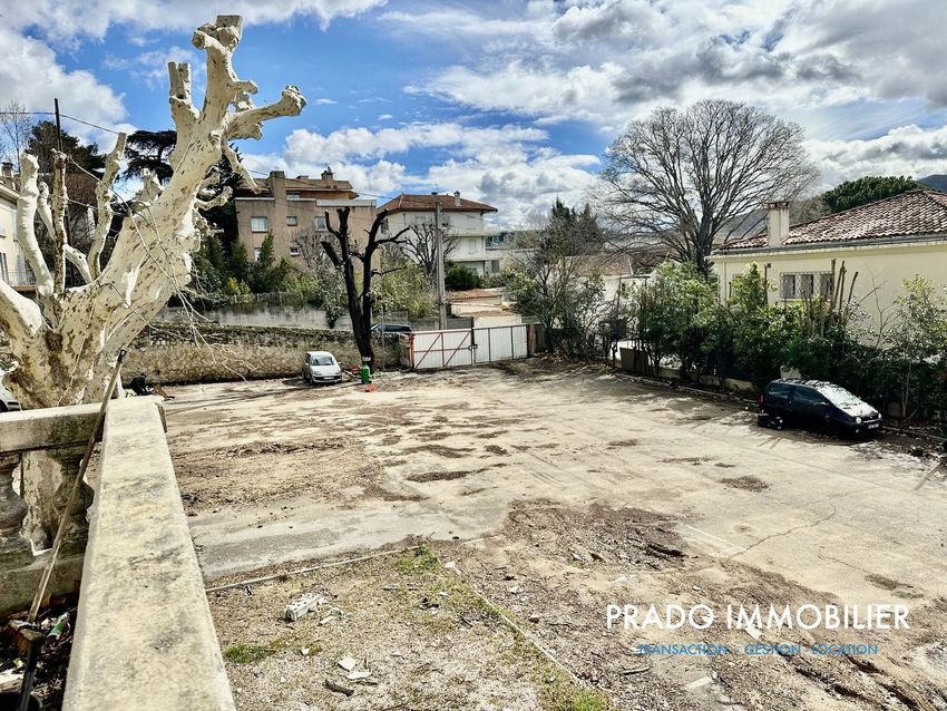Image de terrain à Marseille 12e Arrondissement