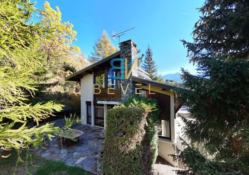 Image Façade à  maison individuelle de Aussois
