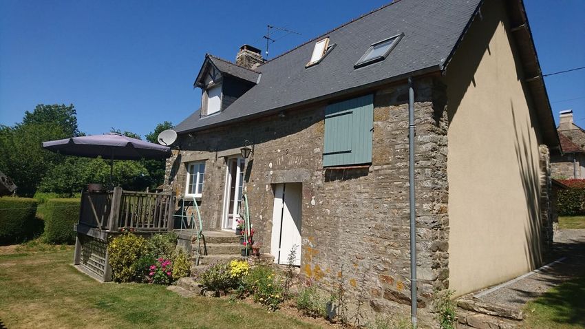 Image Façade à  maison individuelle de Champsecret