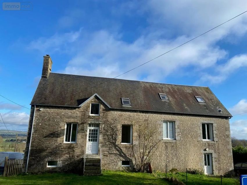 Image Façade à  maison individuelle de Saint-Aubin-des-Bois