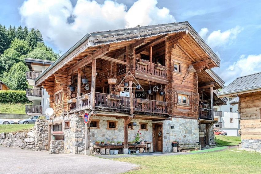 Image Façade à  chalet de montagne de Les Gets
