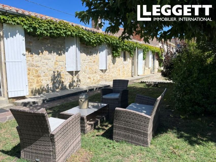 Image Façade à  propriété agricole de Queyrac