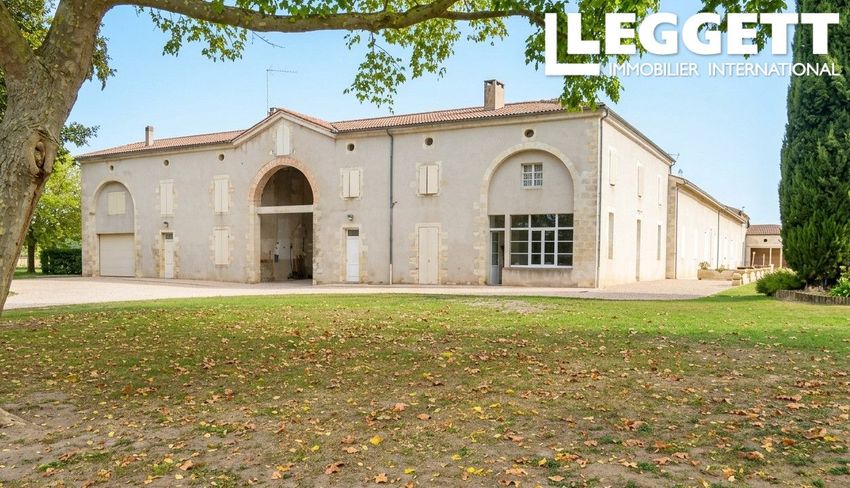 Image Façade à  château de Marmande