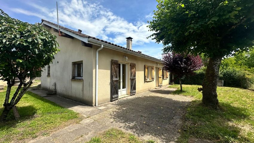 Image Façade à  maison individuelle de Pissos