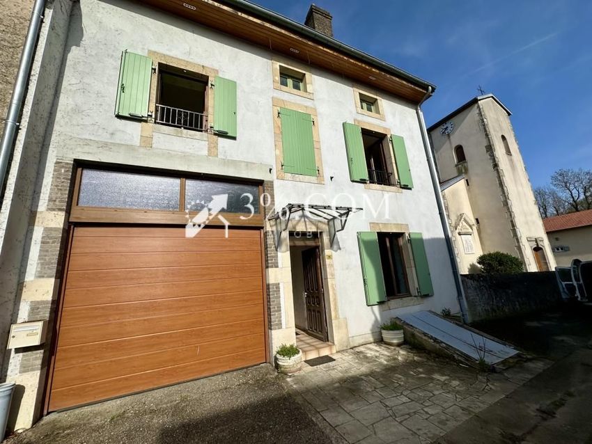 Image Façade à  maison de village de Haudonville