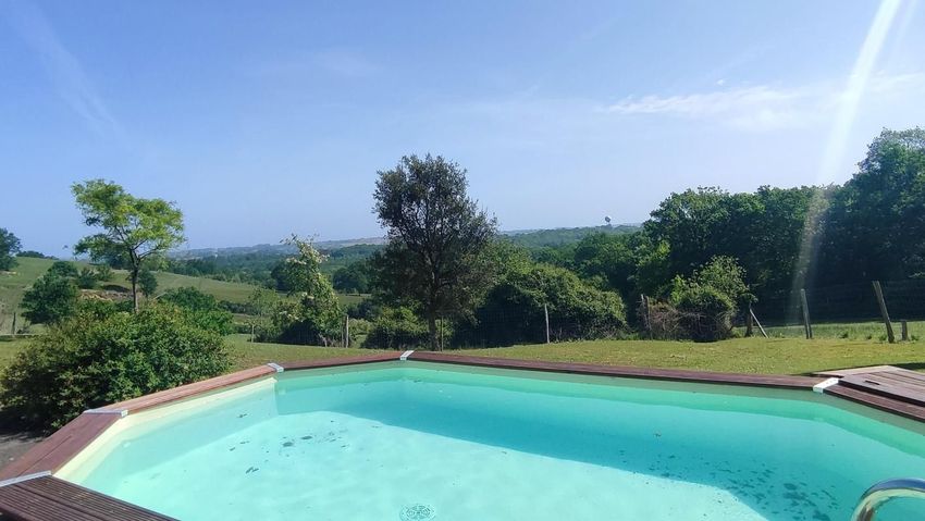 Image Piscine à  propriété agricole de Saint-Lon-les-Mines