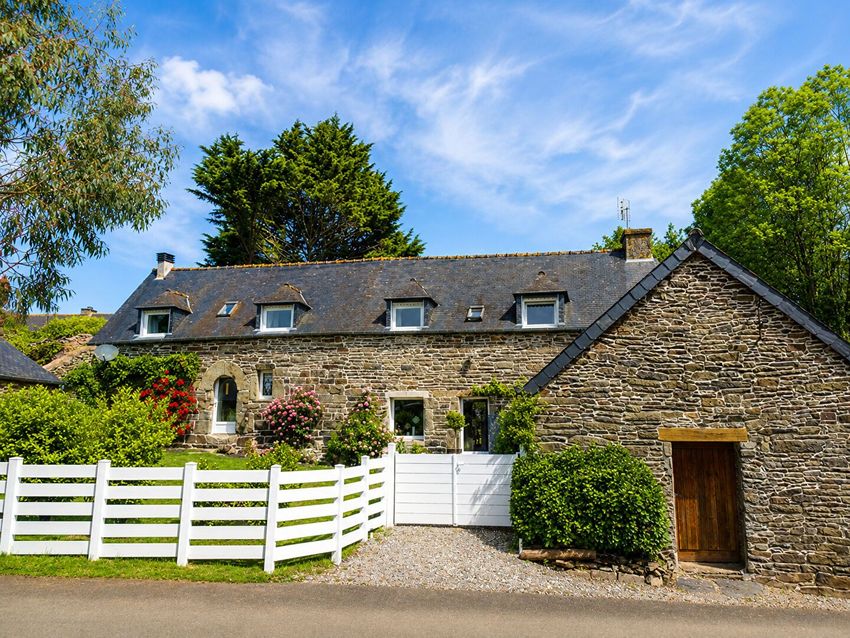 Image Façade à  maison individuelle de Trébrivan
