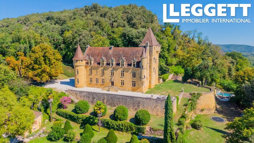 Image Façade à  château de Carlux