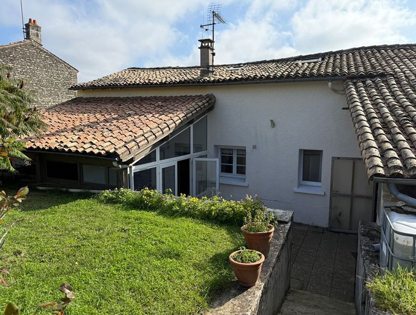 Image Façade à  maison individuelle de Saint-Maxire