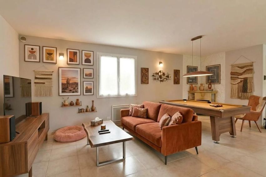 Image Salon à  maison individuelle de Saint-Julien-de-Peyrolas