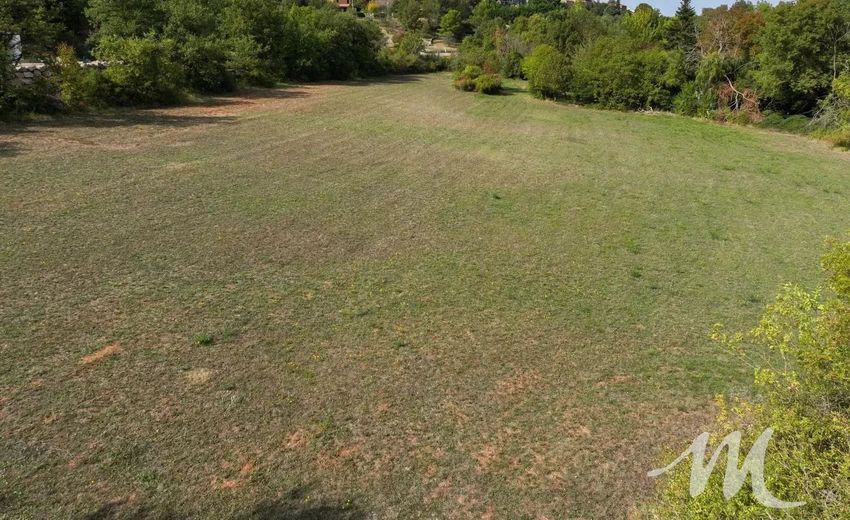 Image de terrain à Montmeyan