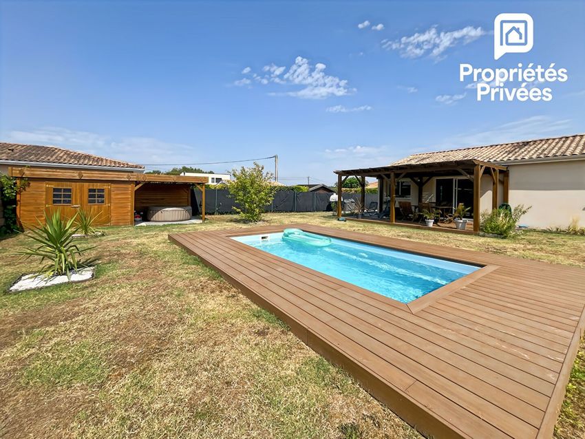 Image Piscine à  maison individuelle de Val de Virvée