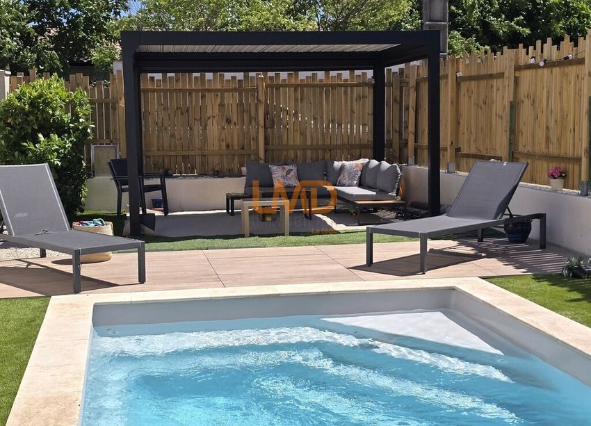 Image Piscine à  maison individuelle de Saint-Saturnin-lès-Avignon