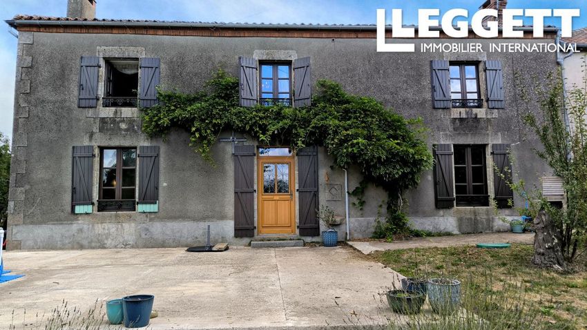 Image Façade à  maison individuelle de Val-d'Oire-et-Gartempe