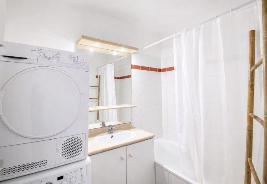 Image Salle de bains à appartement de Saint-Denis