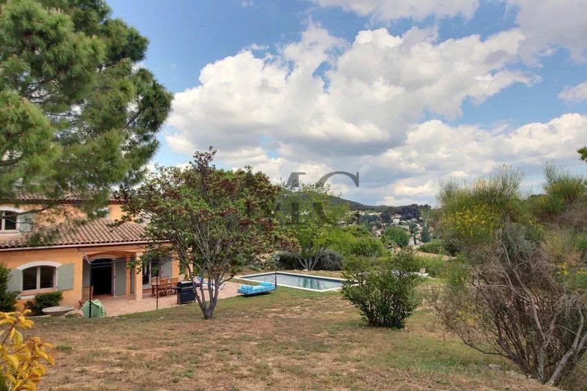 Image de  maison individuelle à Marseille 11e Arrondissement